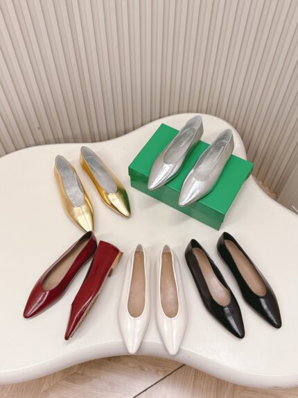 Bottega Veneta Collection Women's Sofia Flats