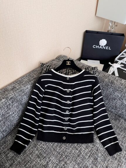 CHANEL Early Autumn New Style Cardigan