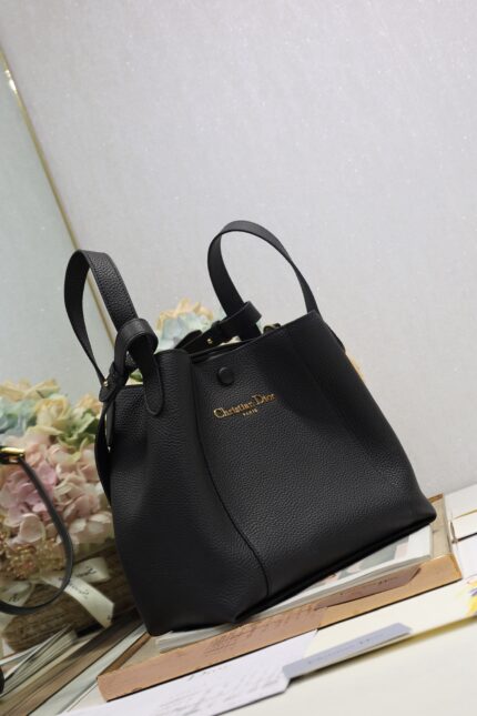 Dior Medium Signature Handbag "Black"