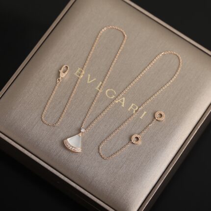 Bvlgari Divas' Dream Natural Mother-of-Pearl Necklace