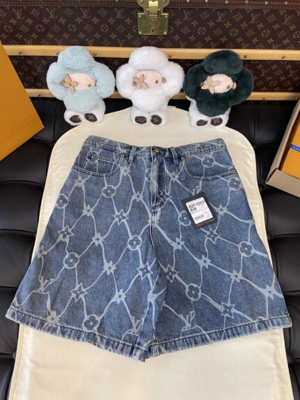 Louis Vuitton  Shorts