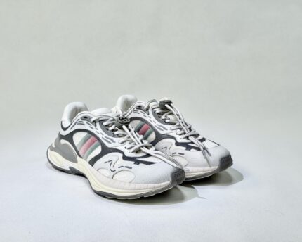 Gucci  Shoe