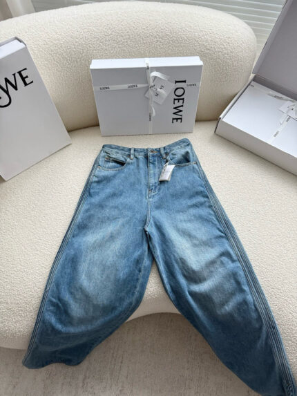 Loewe  Jeans