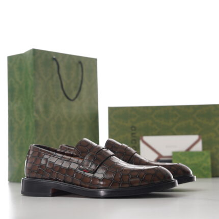 Gucci Classic style leather Shoes