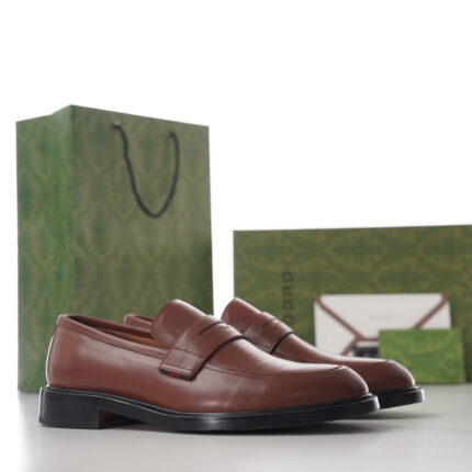 Gucci Classic style leather Shoes