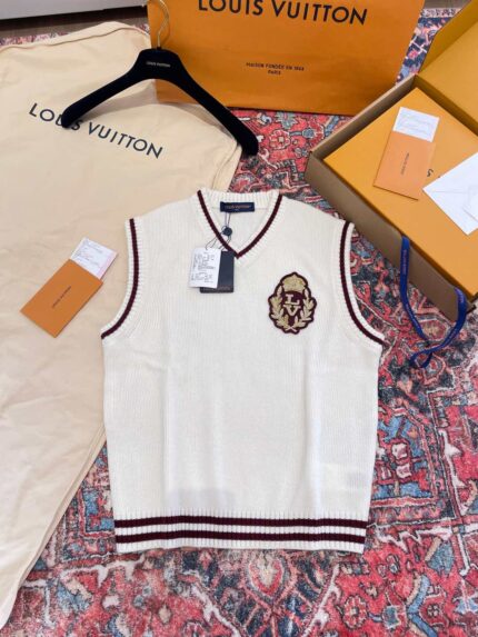 Louis Vuitton (Unisex) Small Vest