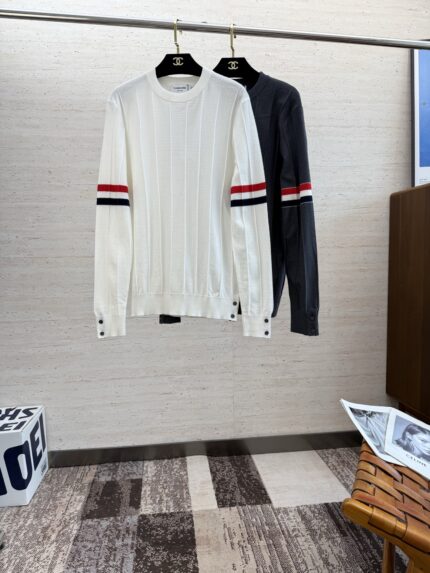 THOM BROWNE 25S Autumn and Winter Men's Crew Neck Sweater