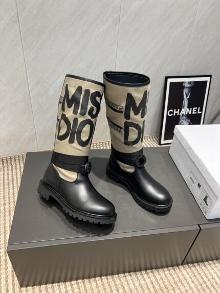 Dior 2025 vs Early Autumn Classic Hit D-Major Collection 【Vintage Round-Toe Flyknit High Boots】