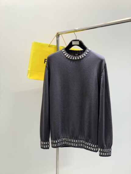 FenDI 2025 Autumn/Winter latest collection Casual and fashionable crew neck long-sleeve knitted sweater