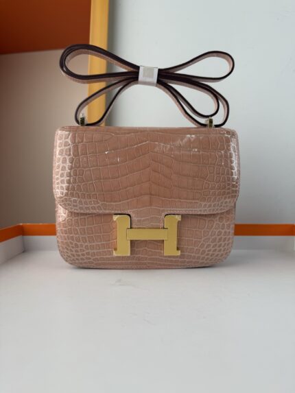 Hermès constance