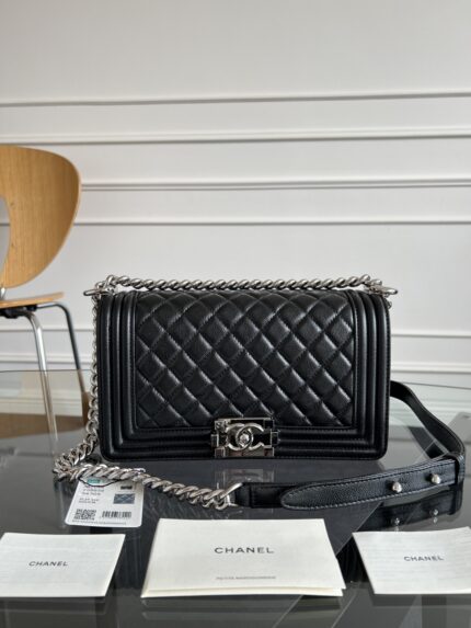 Chanel 67086 Leboy series