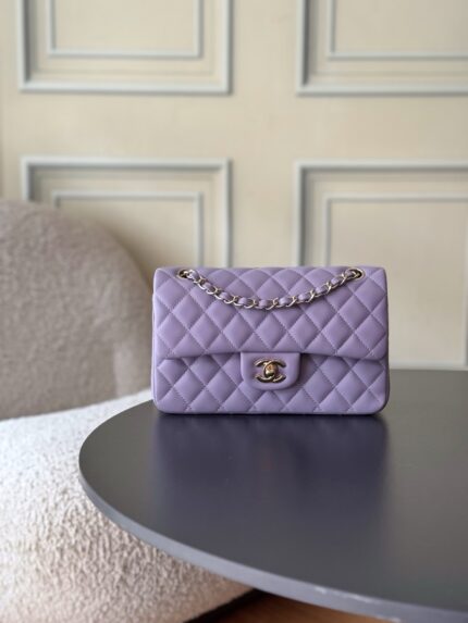 Classic Fla0 lambskin