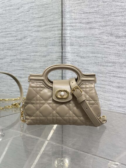 Dior Jolie Collection