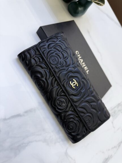 Chanel Popular Lambskin Single-Zip Wallet